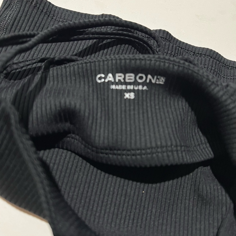 EUC Carbon38 cropped ribbed strappy camisole/tank in black - Picture 15 of 16